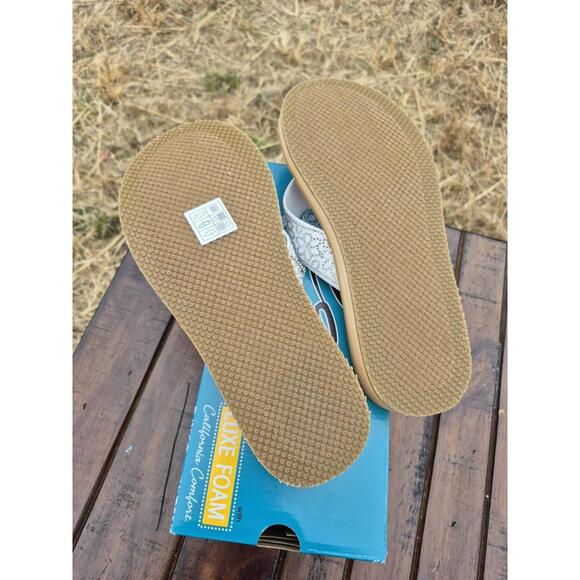 Skechers Size 8 Cali Luxe Foam Summer Dazzling Charm Sandals Flip Flops White - Picture 5 of 7